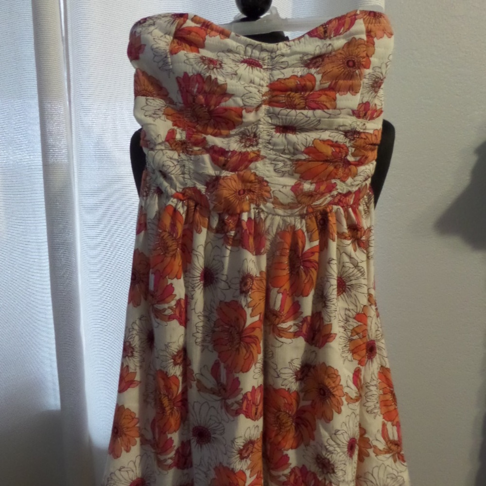 🌵FOREVER21 Oange Pink Sz S Strapless Floral Dress